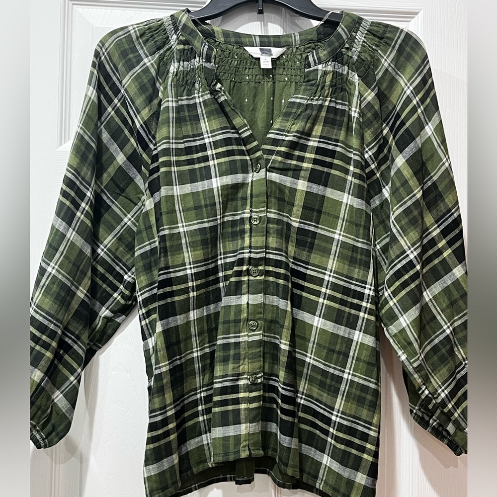 🌷3 Tops for $18 - NWOT Time and Tru Green Plaid Button-Down Shirt, Size Small